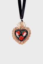 collar Sagrado Rosas Rojas frente