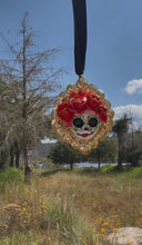 Collar calavera roja